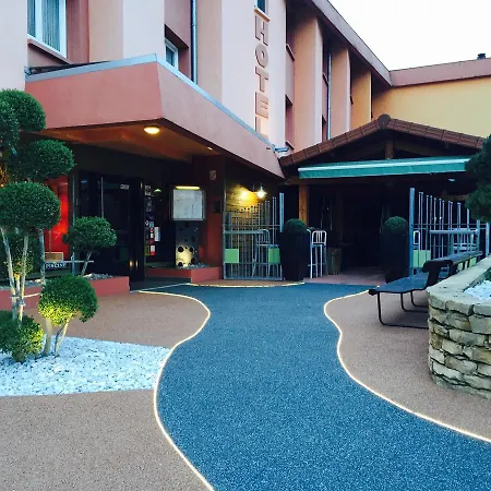 Hotel Logis Burnichon 2*